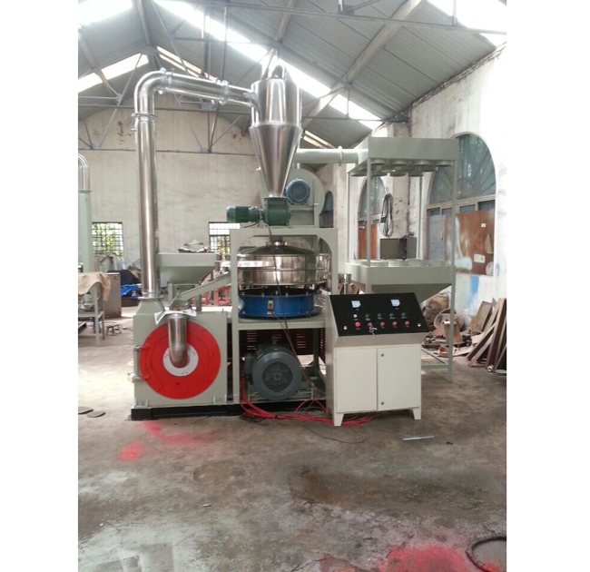 塑料磨粉机质量好，用户才喜欢